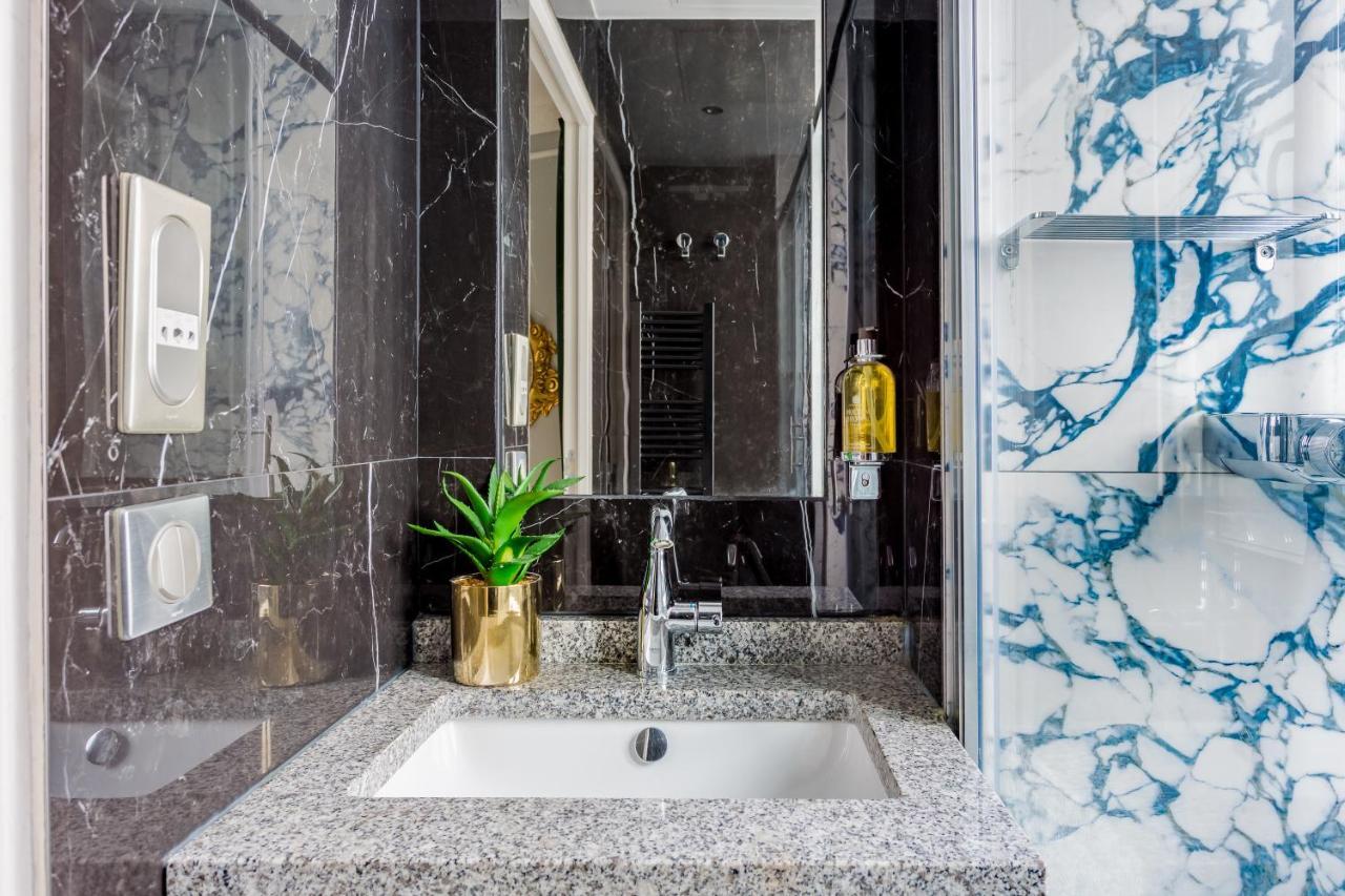 Merveil - Luxury -champs Elysees-ponthieu Ii *