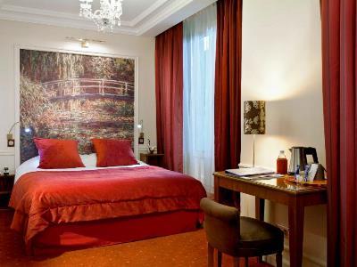 Timhotel Tour Montparnasse 3*