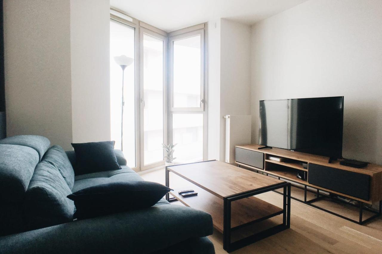 Pretty 39 M In The Heart Of La Apartment Paris