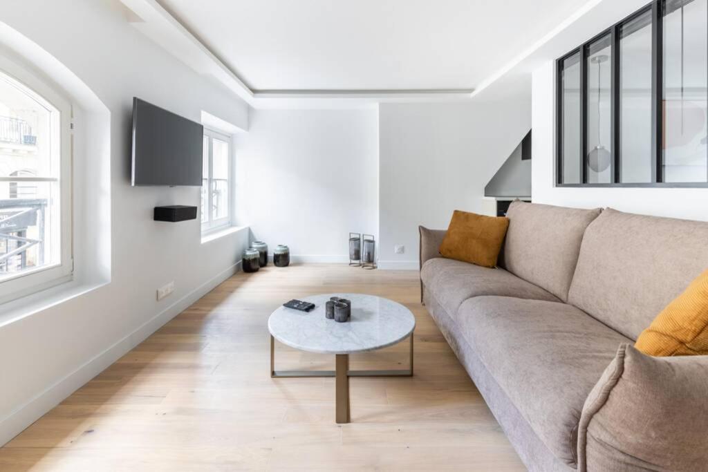 Hsh Invalides-palais Bourbon Luxueux 4p Apartment *