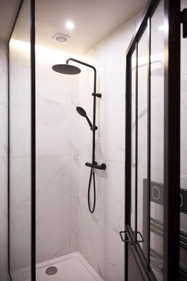Studio Fonctionnel Et Moderne Place Clichy - 2p *
