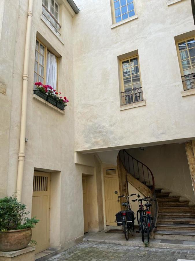 Charming Studio Michel Lecomte 75003 * Paris