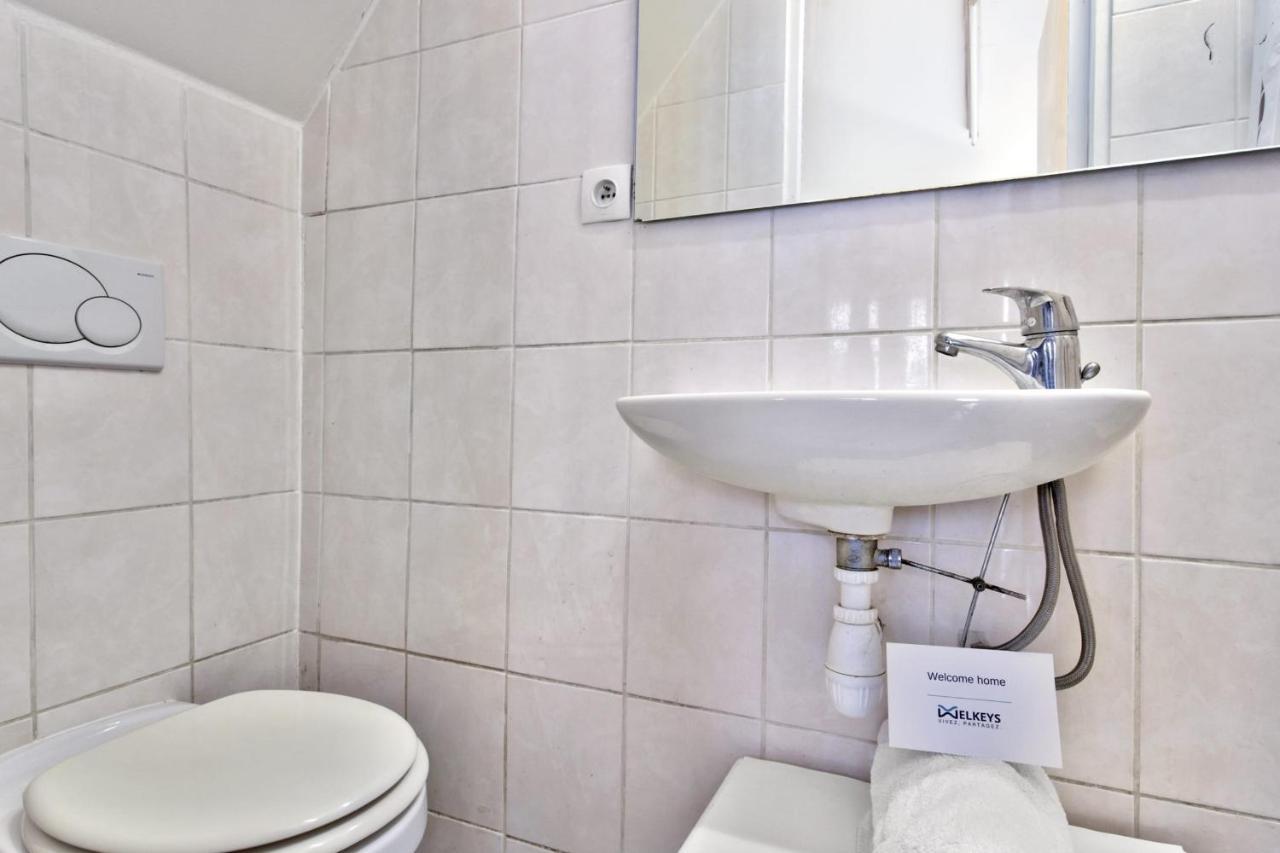 Apartment Modern Flat On Courtyard At The Heart Of Close To Bnf - Welkeys