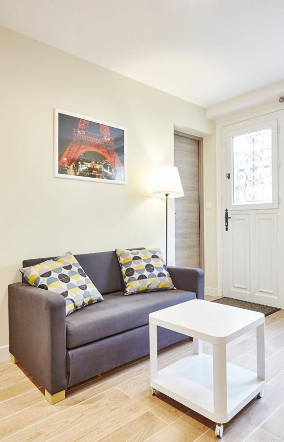 Nice 2 Bedroom Near Bastille Apartment *