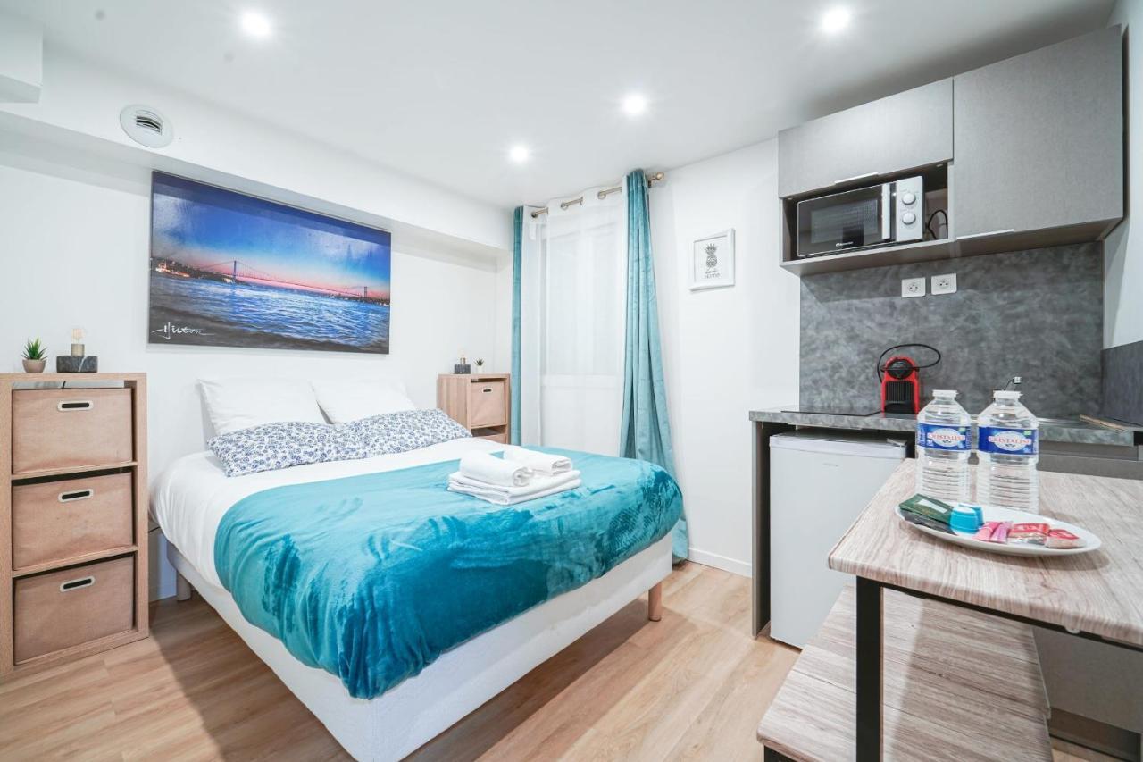 Apartment Apartement Between Pigale And Gare Saint Lazare - Ii