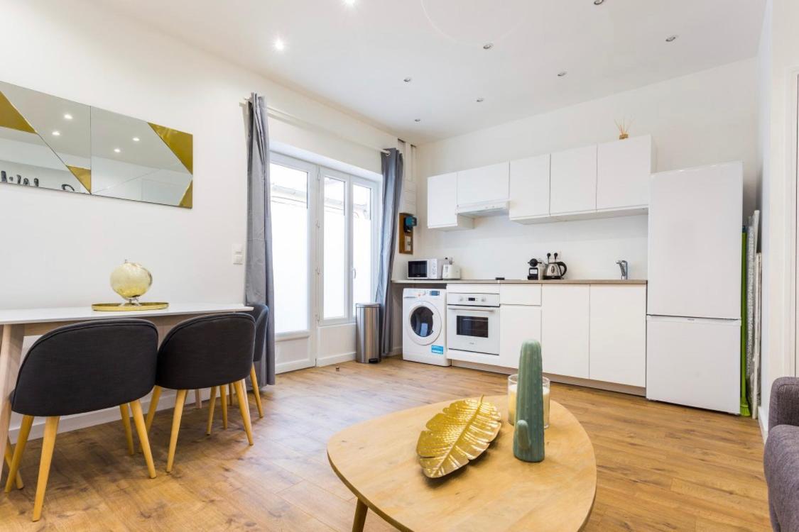 Cmg Amazing -ii- Bastille-voltaire Paris
