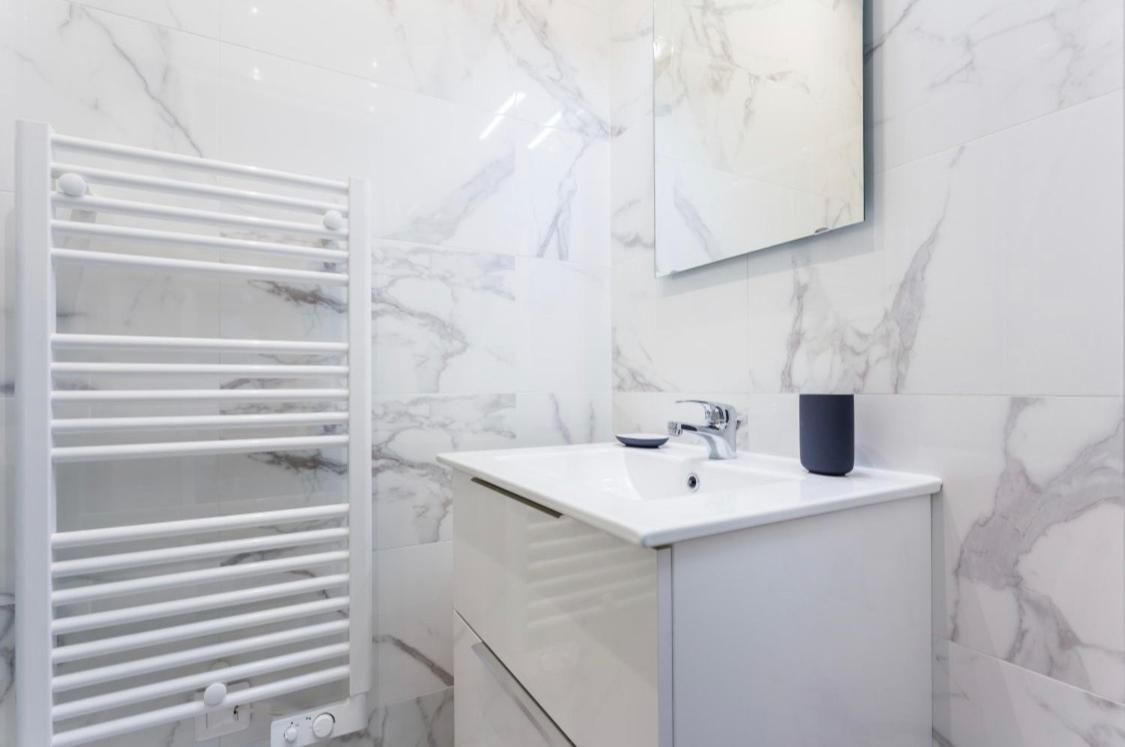 Cmg Amazing -ii- Bastille-voltaire Paris