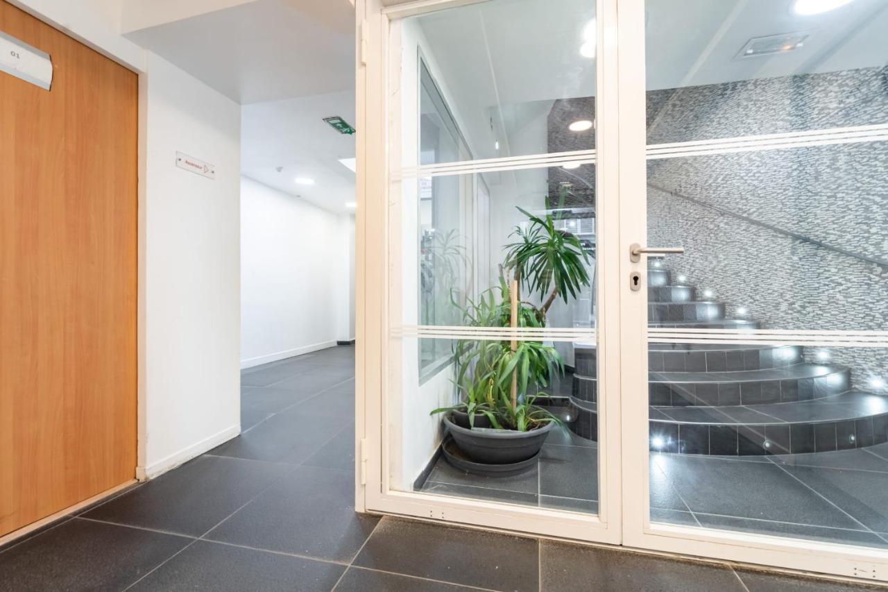 Apartment X Beautiful Studio In 8th Ii Paris