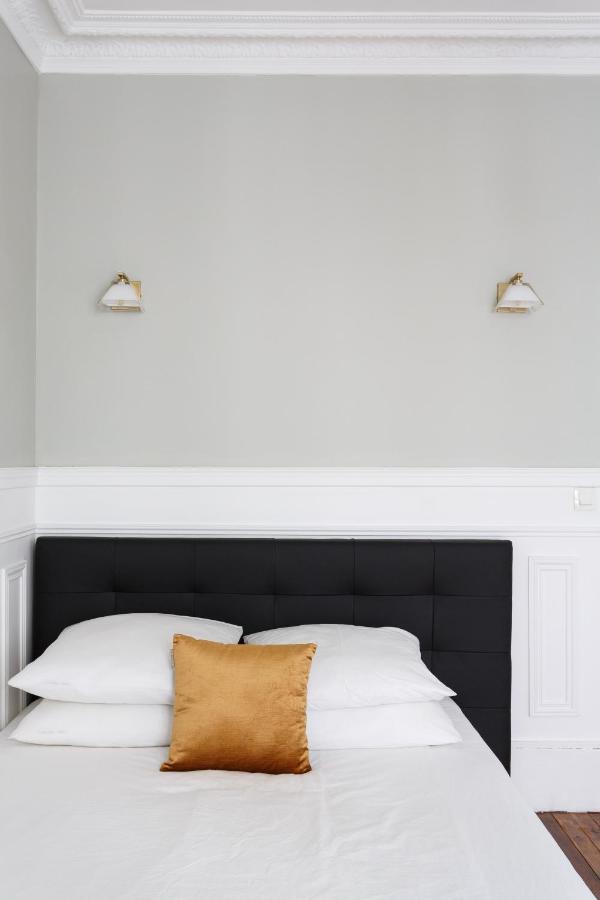 Bright And Newly Renovated 2 Bedroom Apartment, Hip & Paris, Montmartre-opera Apartamento *