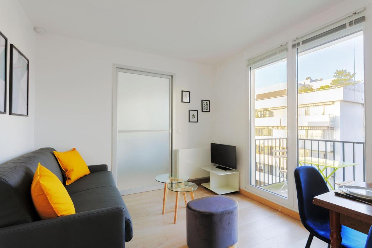 Eiffel Tower View - Private Apartamento