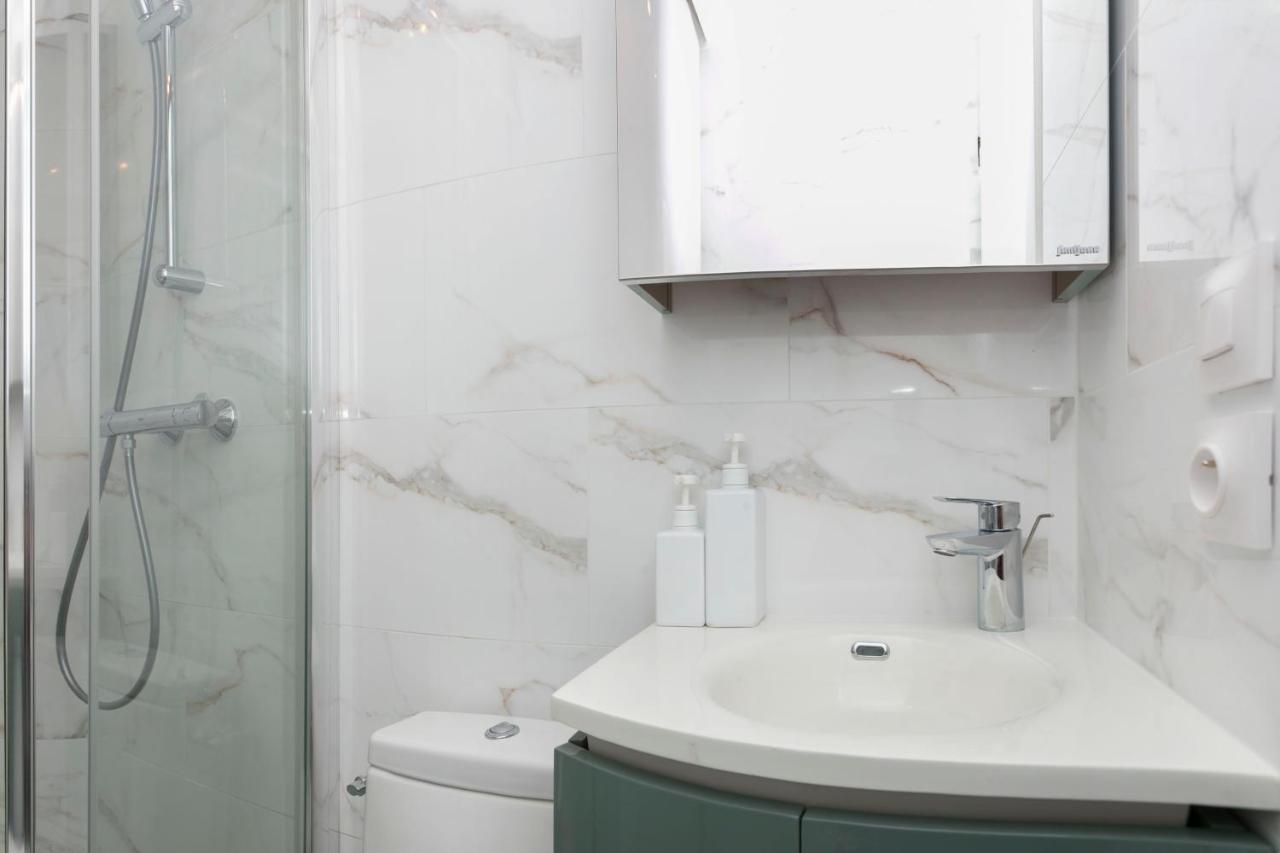 Apartment Madeleine - Concorde Private Studio Paris