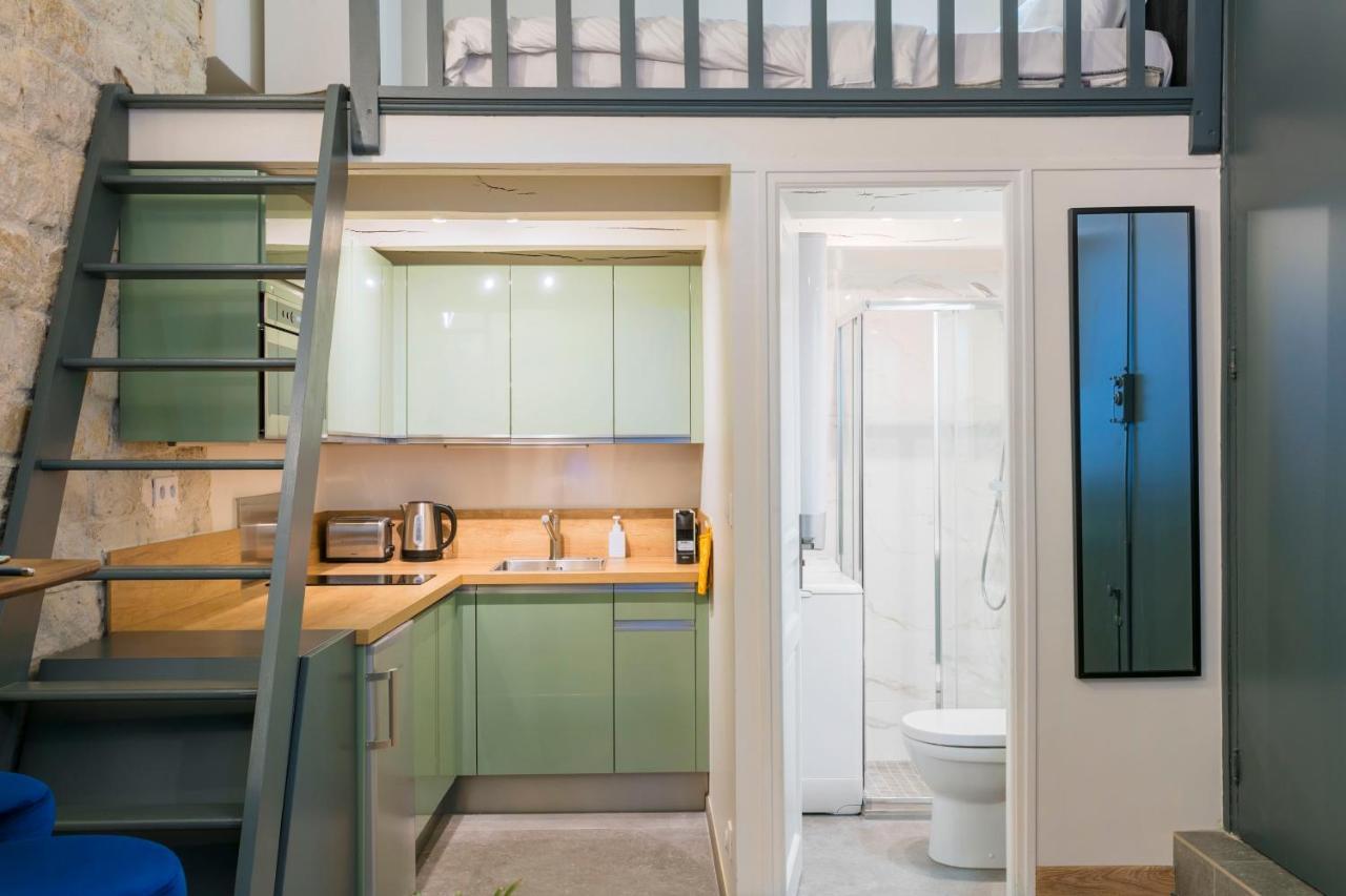 Madeleine - Concorde Private Studio Apartment *