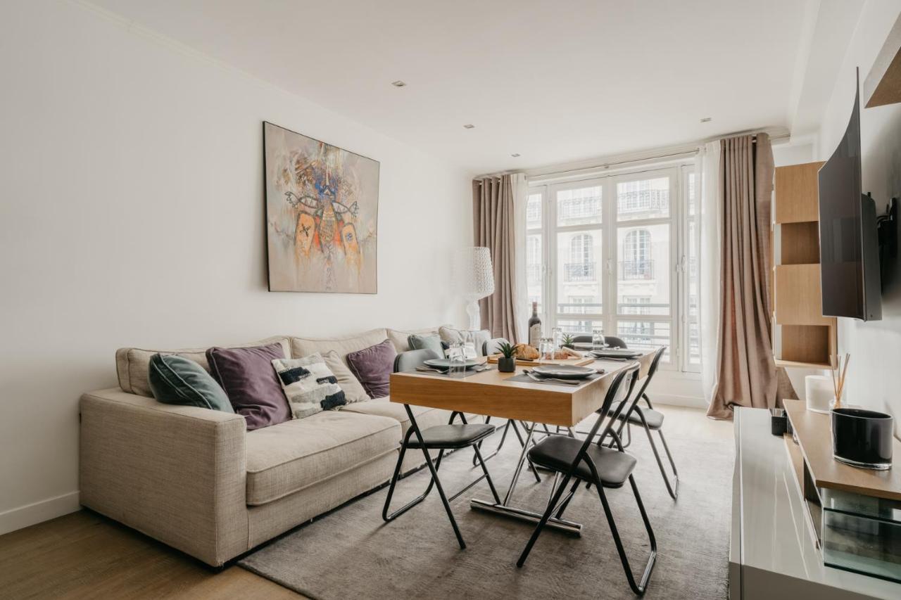 Courcelles Etoile Apartment Paris