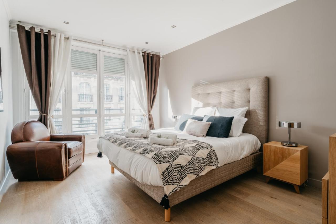 Courcelles Etoile Apartment Paris