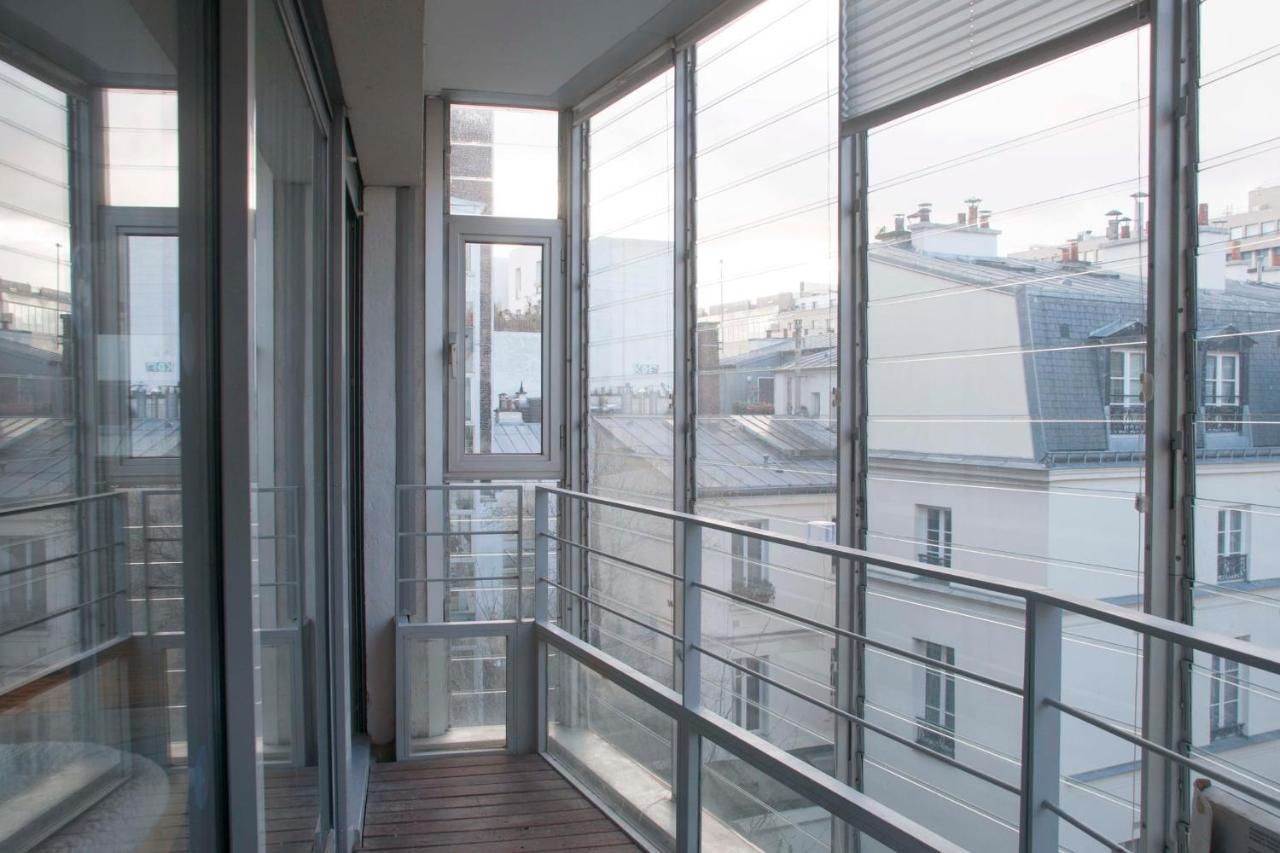 With Balcony Near Centquatre *