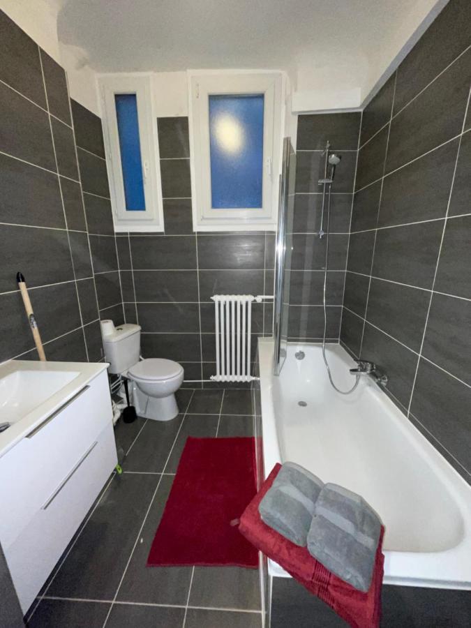 Center - Trocadero Eiffel Tower Apartment