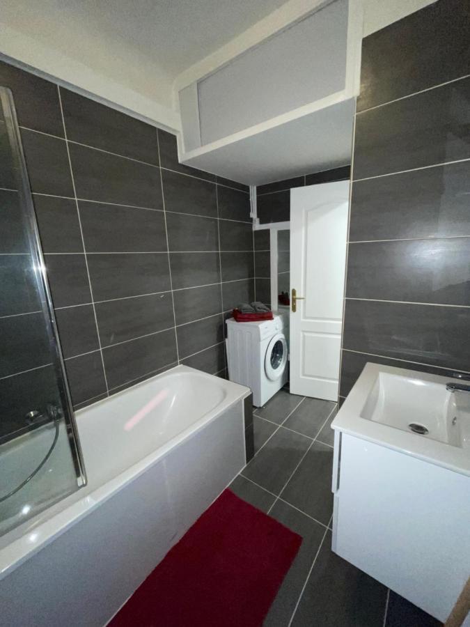 Center - Trocadero Eiffel Tower Apartment Paris