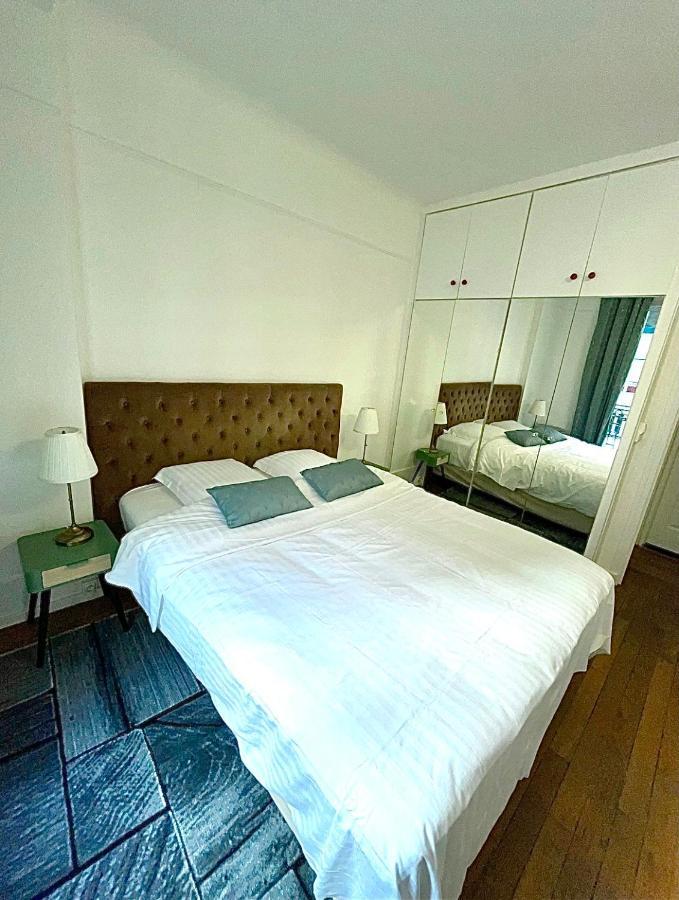 Center - Trocadero Eiffel Tower Apartment