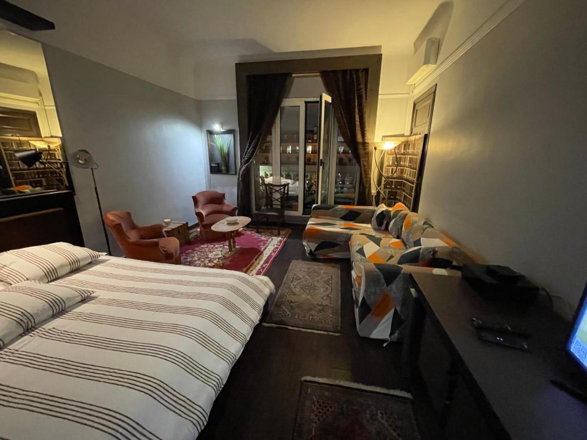 élysées Vip Appartement *