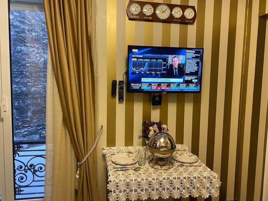 Premium 2 Minutes Walk From Champs-elysees