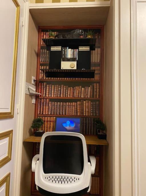 Premium 2 Minutes Walk From Champs-elysees * Paris