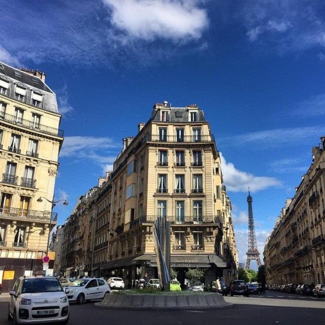 Center - Trocadero Eiffel Tower Apartment