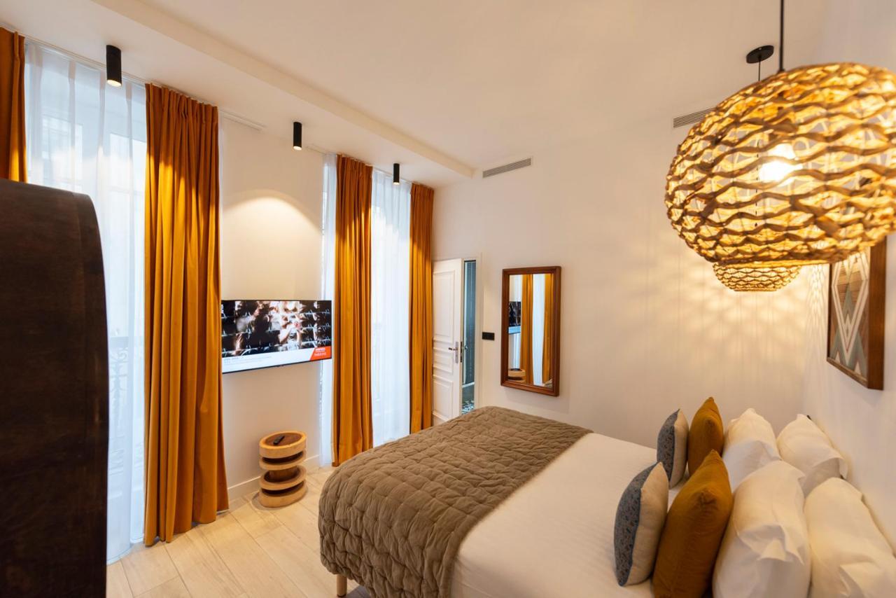 O'lord, 4 Etoiles, De Luxe Champs-elysees *