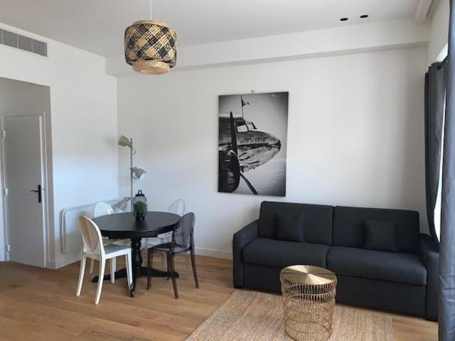 Luxe Parisien - Petit Varenne Aparthotel *