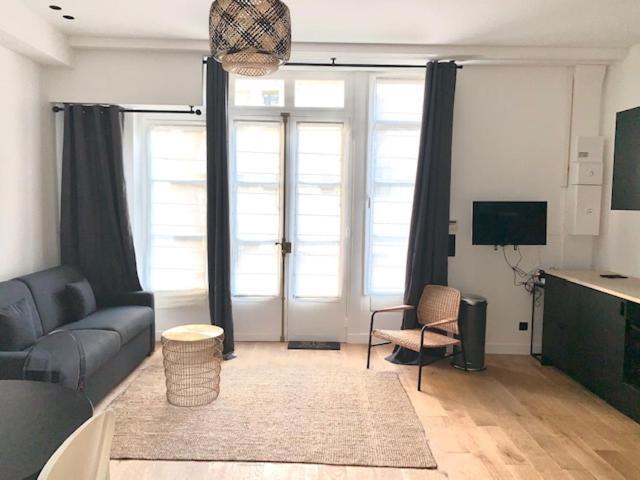 Aparthotel Luxe Parisien - Petit Varenne Paris