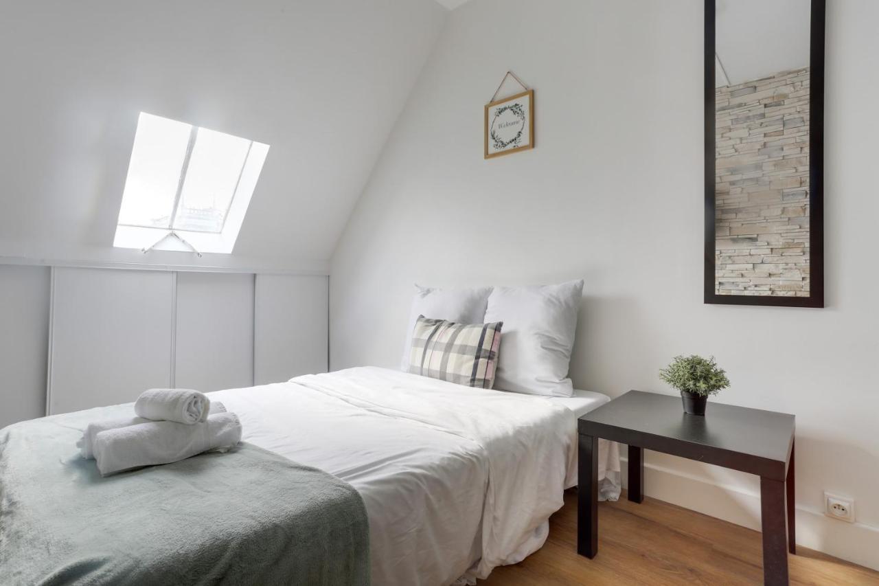 Apartamento Delightful Studio With Eiffet Tower View Close To Champs Elysee Avenue & Alma Bridge *