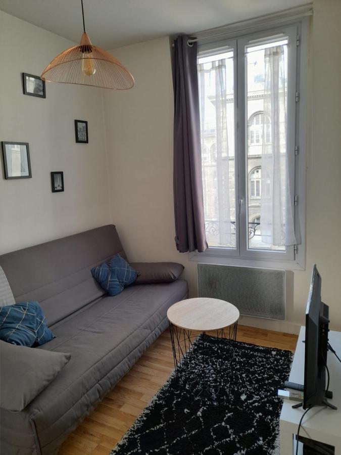 Appartement Cosy 2 Pièces Typiquement Parisien à Notre-dame *