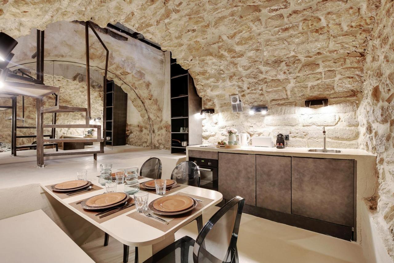 Triplex Douillet - Beaubourg - Temple Apartment Paris