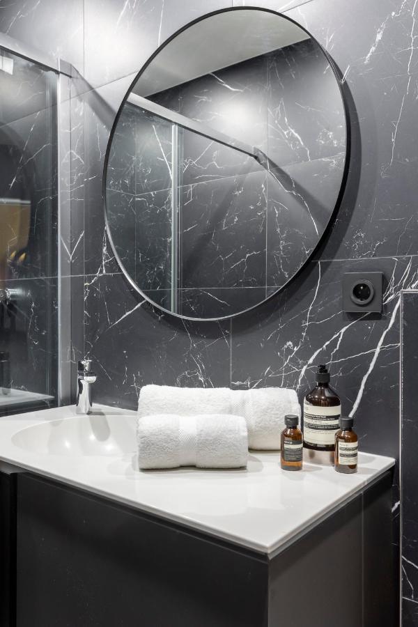 Apartment Jeuneurs Paris