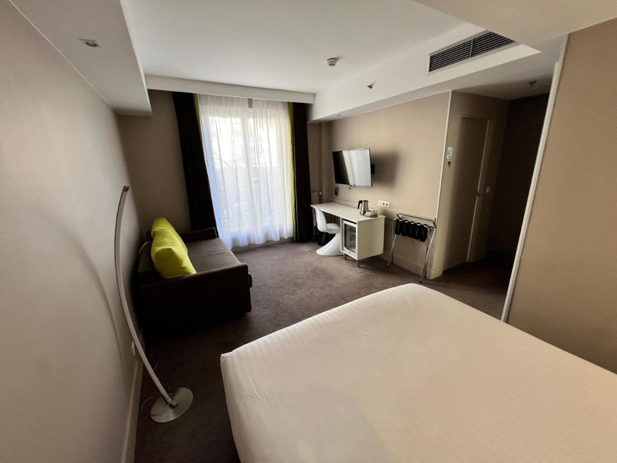 Holiday Paris-auteuil By Ihg