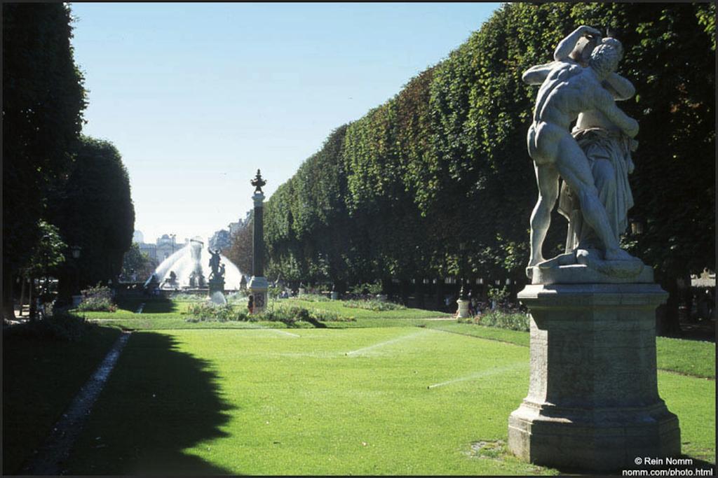 Apartment Saint Sulpice Paris