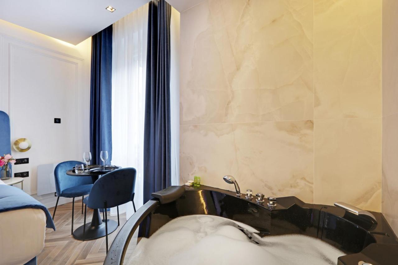 Cmg - Chatelet - * Paris