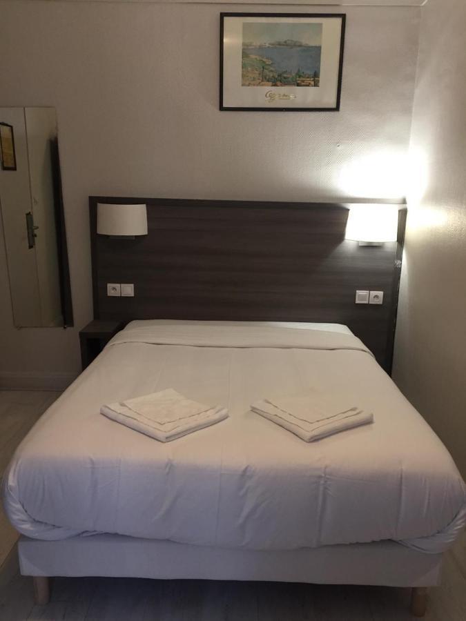 Hotel Pax Paris