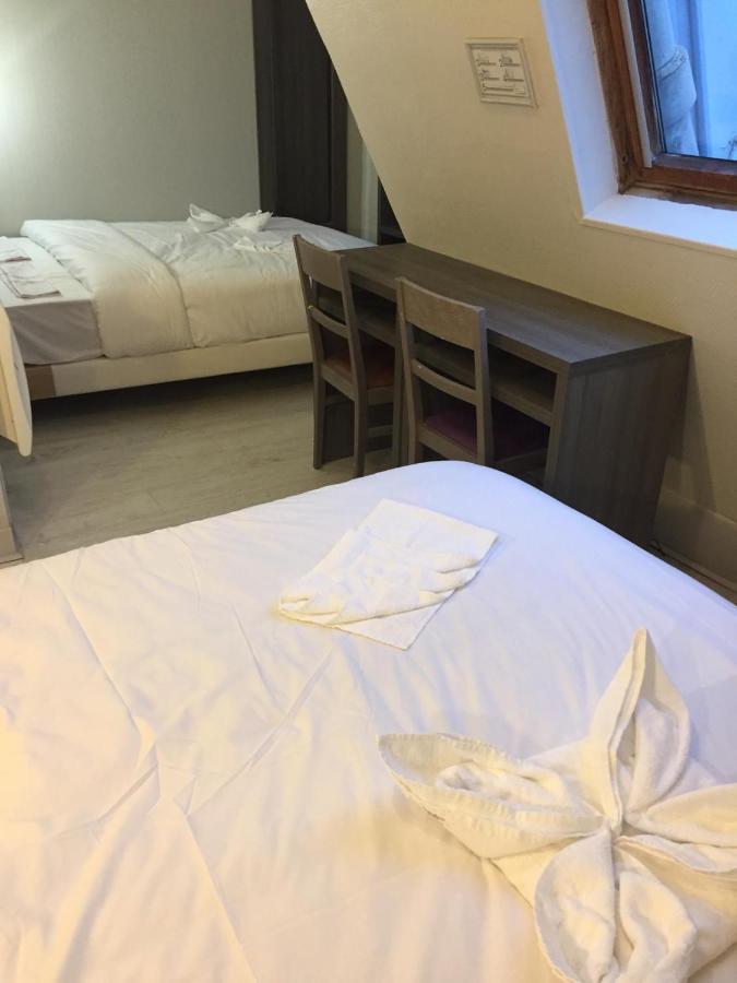 Pax Hotel Paris