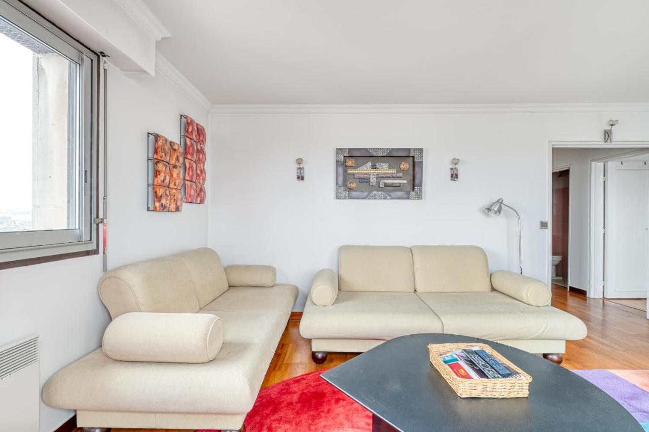 Panoramic View Of Apartment Paris