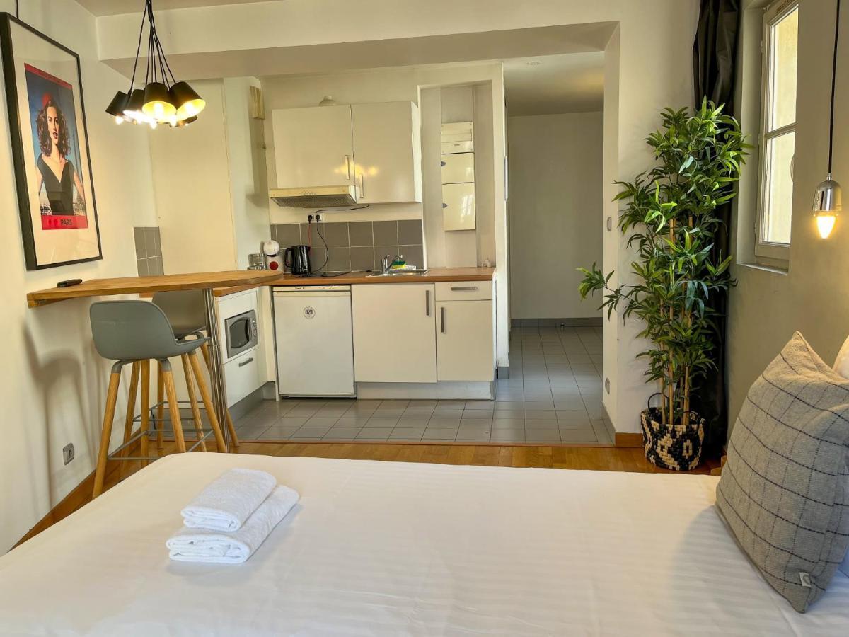 Charmant Studio Dans Un Immeuble 5 * Paris