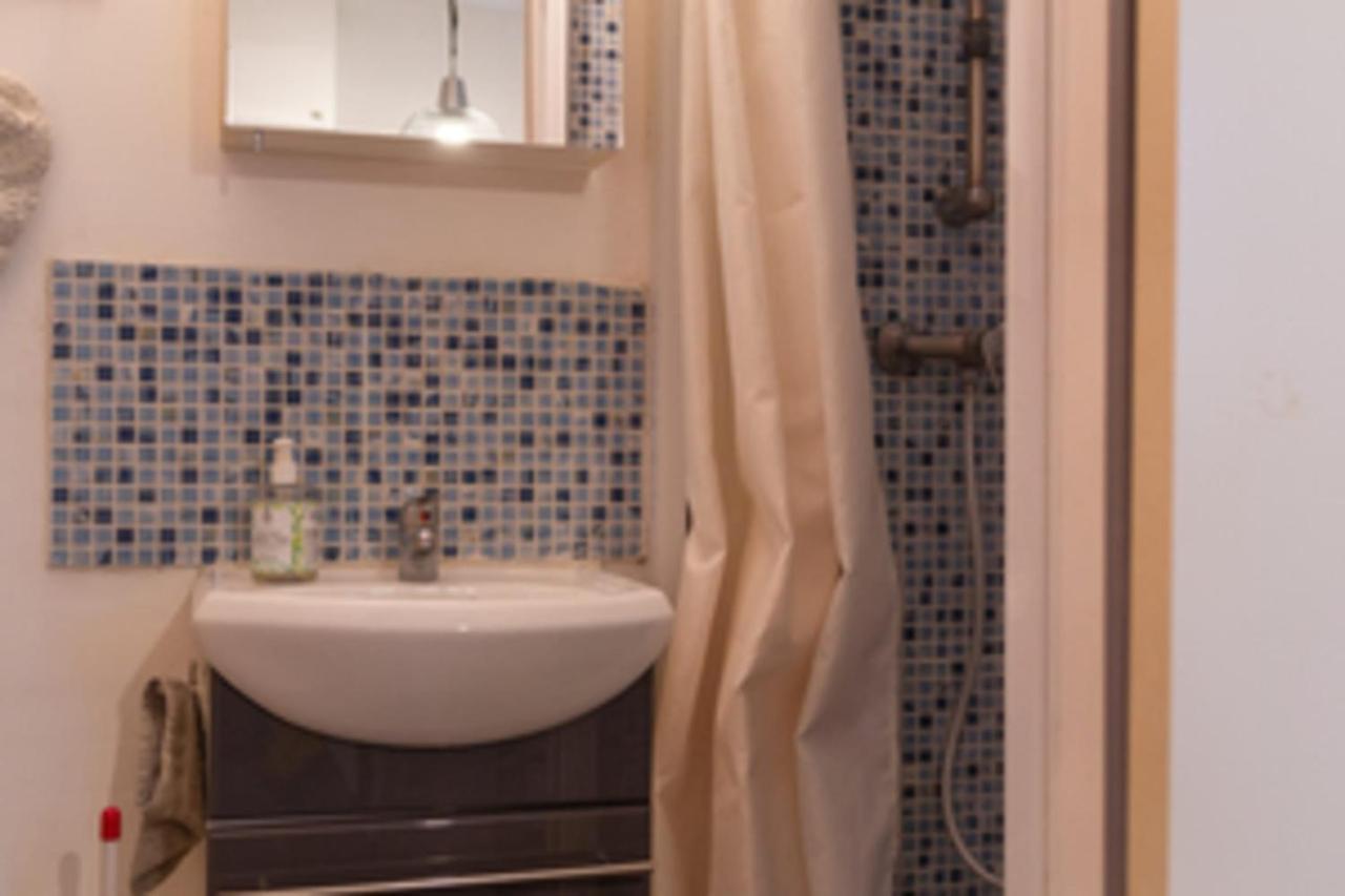 Apartment Nice 22m At 4min From The Place De La Bastille Paris