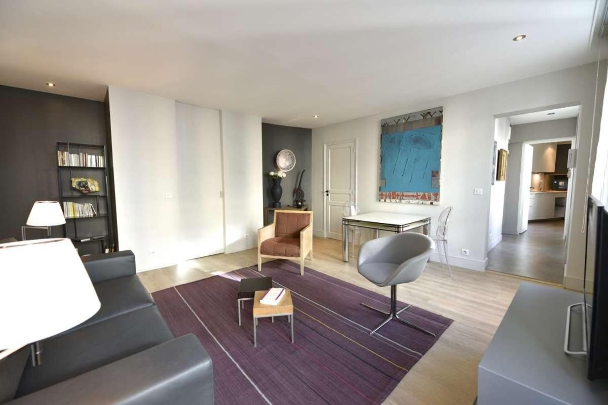 Champagne Apartment