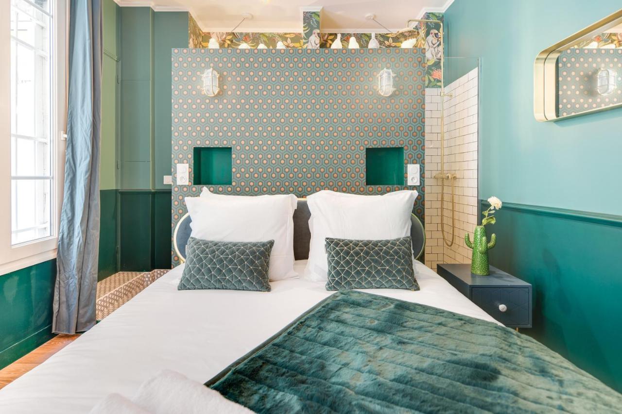Couette-café The Charming Trocadero Eiffel Tower Paris