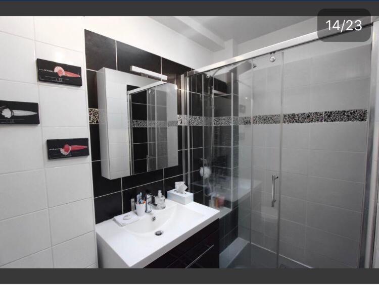 Petit Havre De Paix De 27m2 à Montmartre Appartement Paris