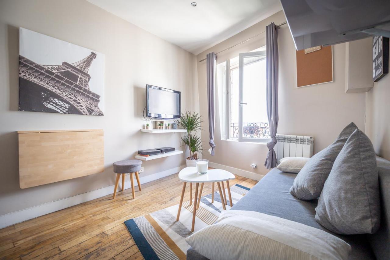 Petit Havre De Paix De 27m2 à Montmartre * Paris