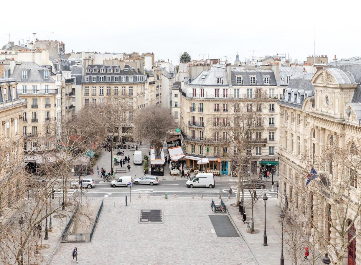 De Ville - Marais Apartment *