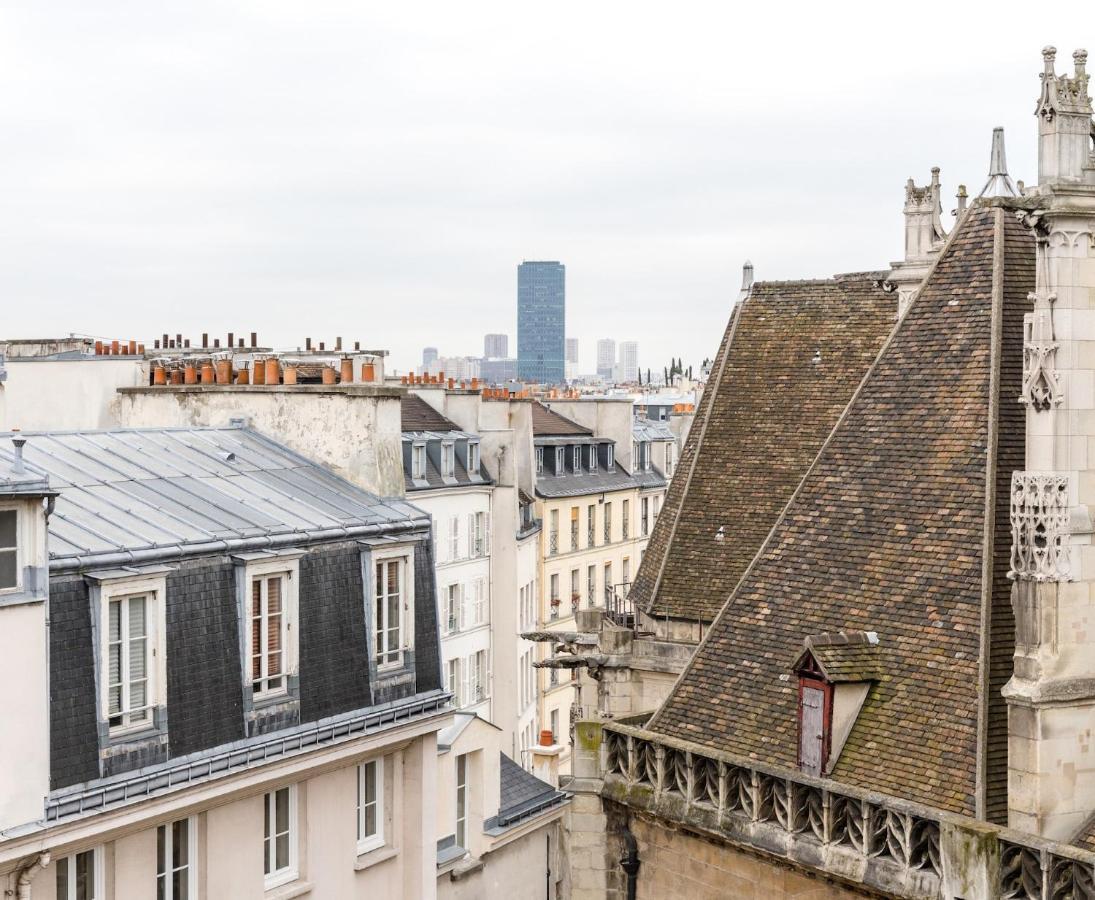De Ville - Marais Apartment *