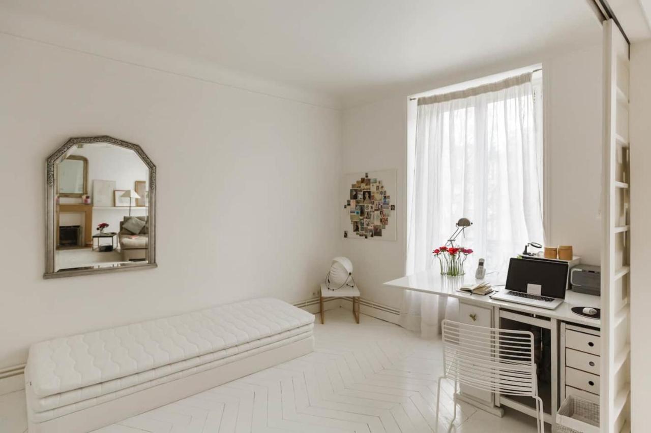 Spacious T2 Boulevard Beaumarchais *