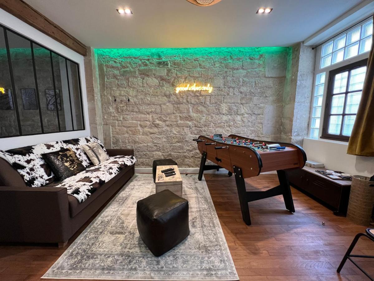 Good Vibes Luxurious Loft In 11th, With Ac & Table Football *