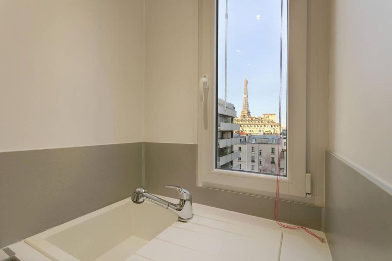 Apartment Balcony & Eiffel Tower View City *